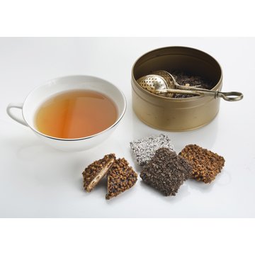 Obrázek 2 produktu BUSSY QUADRETTE AMARETTO sušenka čtvercová amaretto s křupinkami 4x4cm 1,5kg