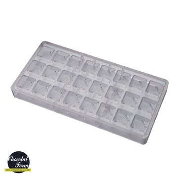 Obrázek 1 produktu CW FORMA NA PRALINKY - ČTVEREC CACAO 2,5x2,5cm v.1,2cm 9g 24ks