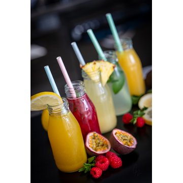 Obrázek 1 produktu PACKARI LAHVIČKA NA LIMONÁDU a SMOOTHIE plast černé víčko 250ml 300ks