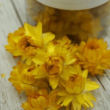 Obrázek 1 produktu ROSIE ROSE - SUŠENÉ SLAMĚNÉ KVĚTY žluté 15ks