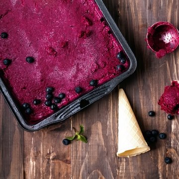 Obrázek 1 produktu ALMECO EXPRES ČERNÝ BEZ - kompletní směs na zmrzlinu 10x1,2 kg