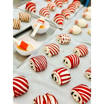 Obrázek 7 produktu OBSAZENO Workshop Křupavé croissanty a kouzlo laminovaného těsta s Alešem Heinzem 5.11.2025