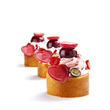 Obrázek 1 produktu DOBLA DEKOR SRDCE ČERVENÉ "With love" pr.35mm v.30mm 216ks