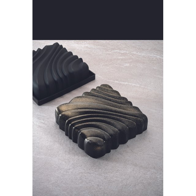 Obrázek produktu PAV FORMA SILIKON černá - SQUEEZE -16,4x16,4x4,7cm 1086 ml