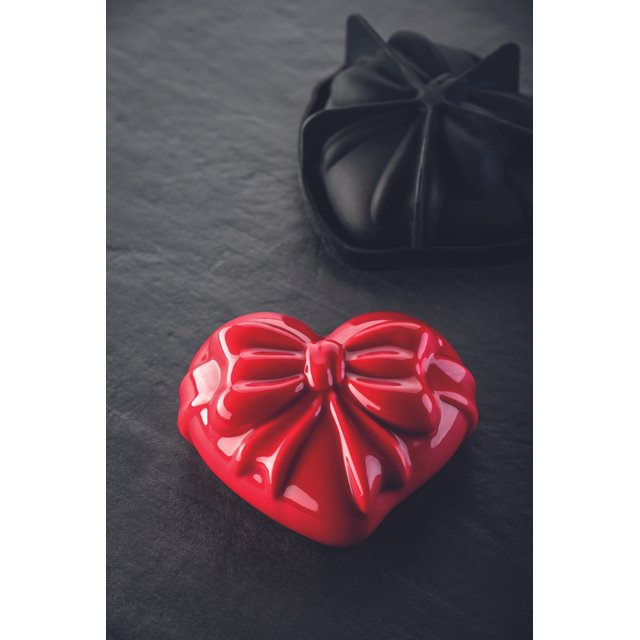 Obrázek produktu PAV FORMA SILIKON černá - MINI CADEAU - SRDCE S MAŠLÍ -14,8x13,4cm,v.5,8cm 600ml