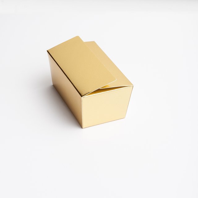 Obrázek produktu CW KRABIČKA NA PRALINKY ZLATÁ na 250g 25 ks