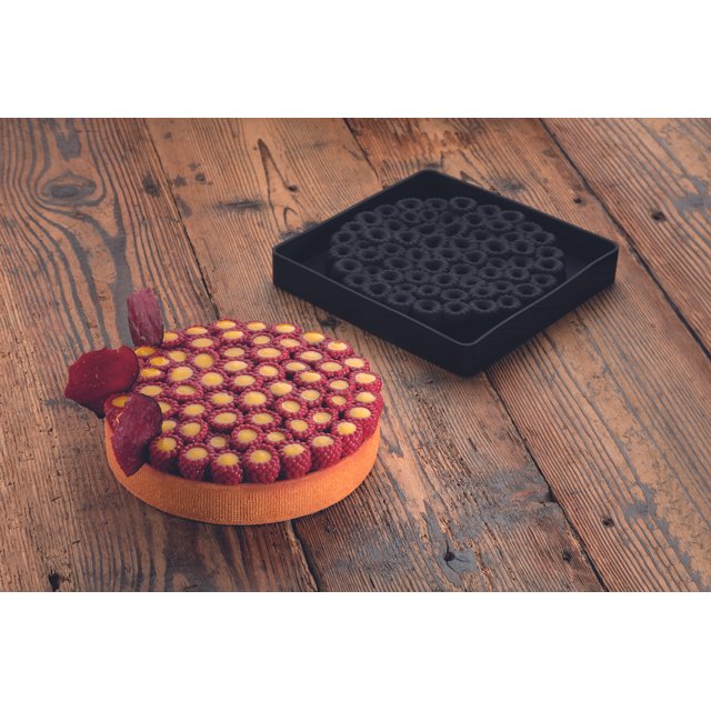 Obrázek produktu PAV FORMA SILIKON černá - pr.18cm,v.2,6cm - SCARLET - maliny 440ml