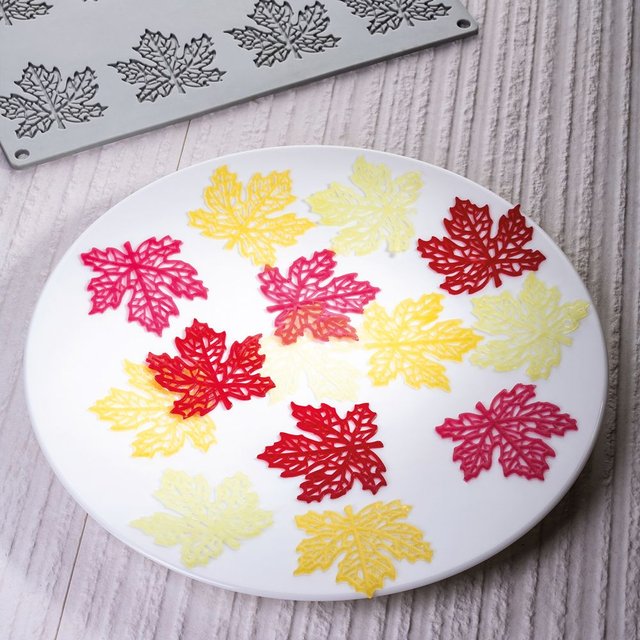 Obrázek produktu POUŽITÉ - PAV FORMA SILIKON šedá - 30x20cm - JAVOROVÝ LIST 8ks 3ml - SLEVA 20%