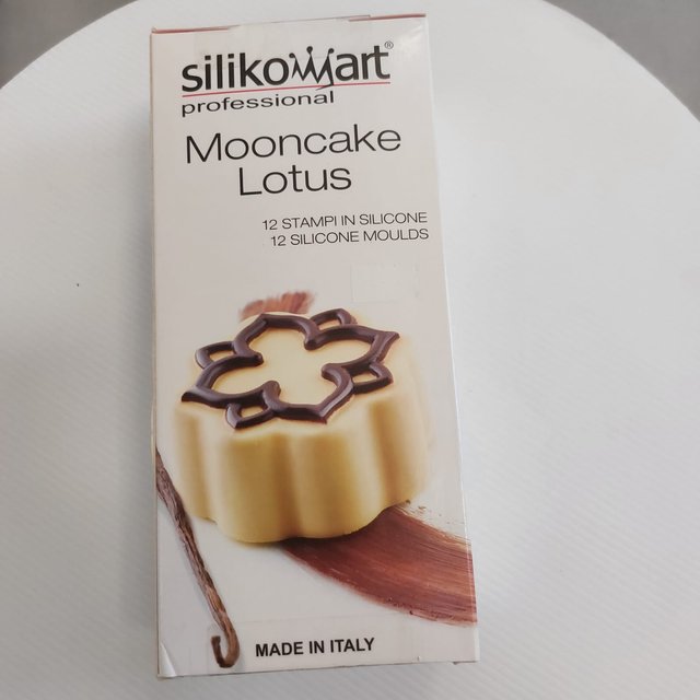 Obrázek produktu SIL FORMA SILIKON terakota - MOONCAKE LOTUS Ø 72mm v.32mm 105ml 12ks