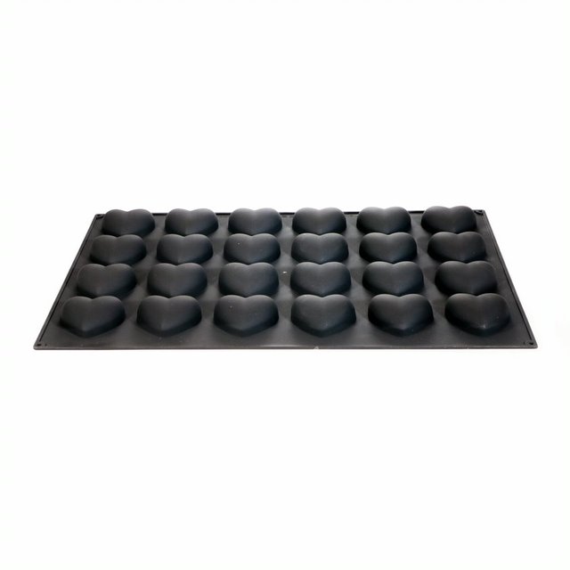 Obrázek produktu MA FORMA SILIKON černá - SRDCE 75 x 68 mm v.30mm 24ks