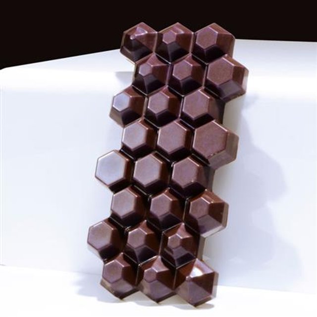 Obrázek produktu MA FORMA NA TABULKY - TABULKA EVOLUTION 140x68,5mm v.13,5mm 100g 3ks