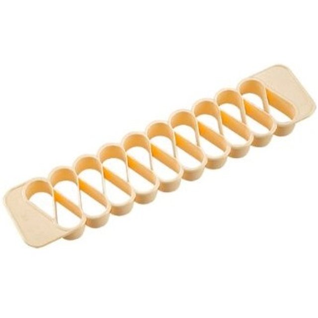 Obrázek produktu TH VYKRAJOVÁTKO plast žluté na 20 nočků 29x6cm(nevyrábí se)