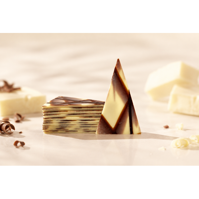Obrázek produktu ALMECO DEKOR ČOKOLÁDOVÝ TROJÚHELNÍK BÍLÝ MELÍR 900g 448ks