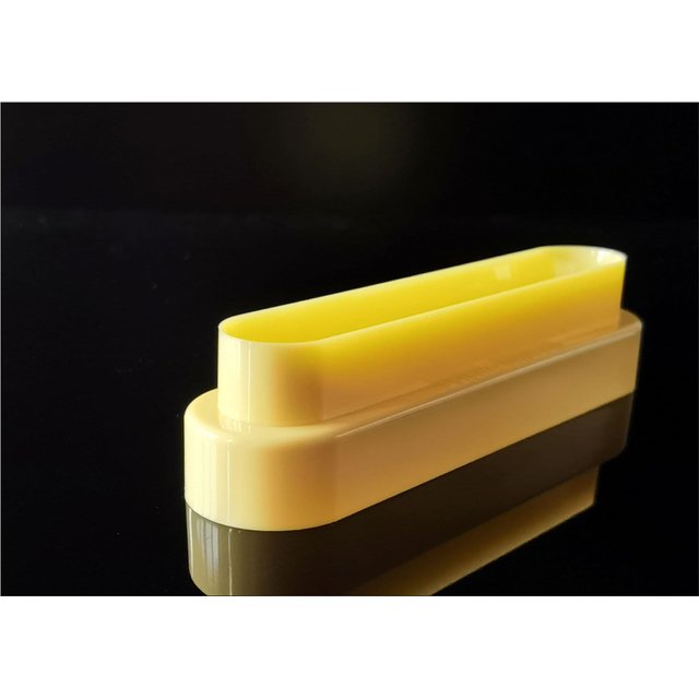 Obrázek produktu PAV VYKRAJOVÁTKO k silikonové formě MIAMI tvar eclair žlutý plast oboustranné 13x3cm a 11,5x2cm