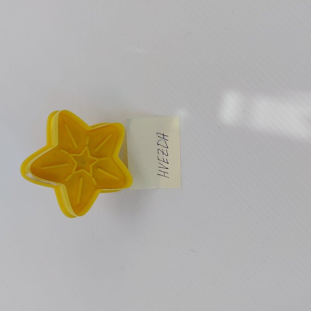 Obrázek produktu Vykrajovátko 3D s razítkem HVĚZDA