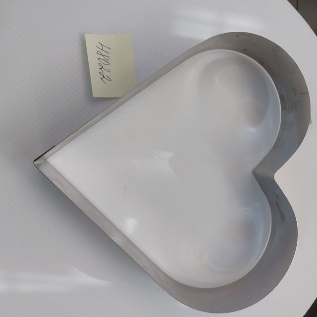 Obrázek produktu HK Ráfek srdce nerez 22x6cm, boky prohnuté dov