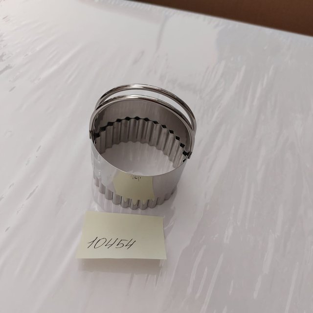 Obrázek produktu PATISSE VYKRAJOVÁTKO kruh vlnka 6cm ucho