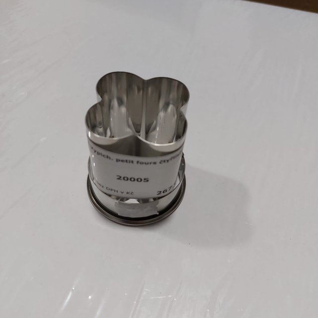 Obrázek produktu HK VYKRAJOVÁTKO petit fours čtyřlístek