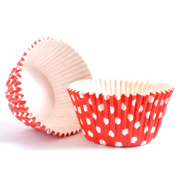 Obrázek produktu KOŠÍČKY NA MUFFINY - ČERVENÉ s puntíky pr.50mm v.40mm 100ks