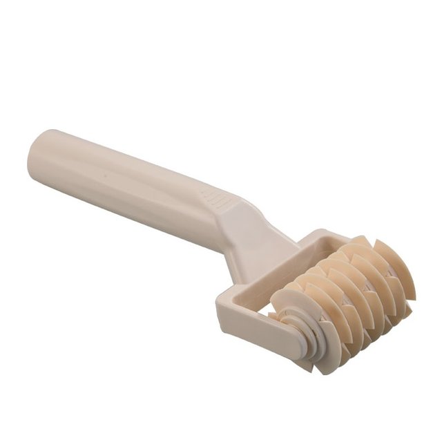 Obrázek produktu MA VÁLEČEK PLAST na mřížku žlutý 6cm